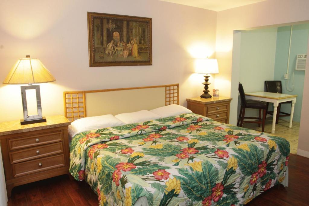 Eastward Strand Lauderdale-by-the-Sea Room photo