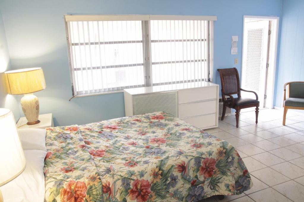 Eastward Strand Lauderdale-by-the-Sea Room photo